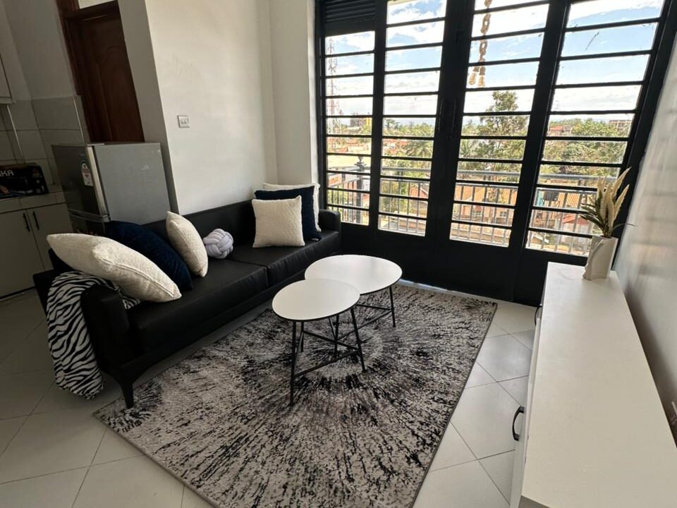 WhatsApp Image 2025-11-13 at 14.39.04 (1)